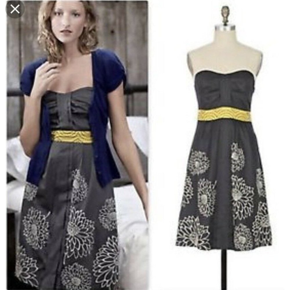 Anthropologie Floreat Gray Floral Natural Sunlight